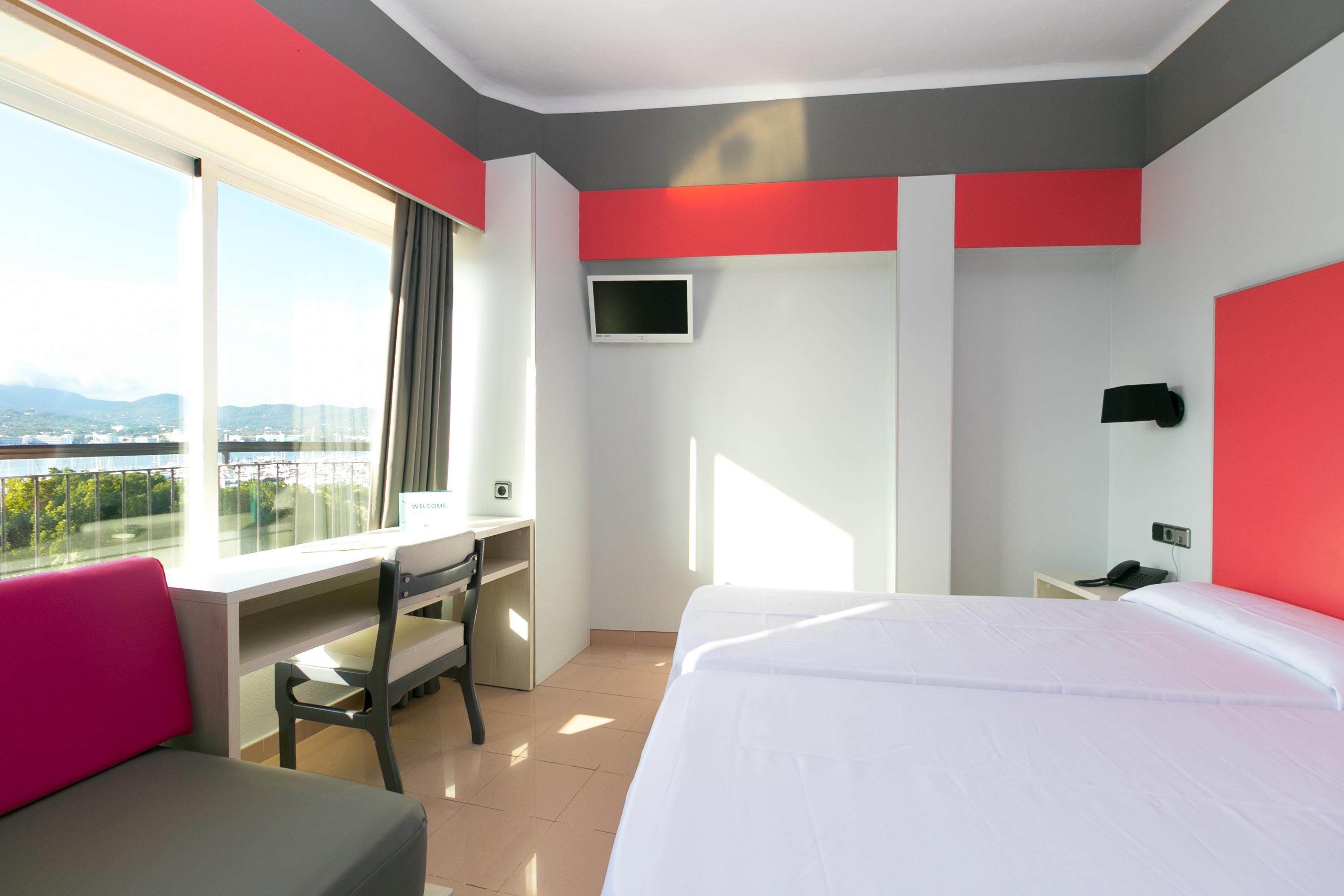 The Red Hotel - Adults Only Sant Antoni de Portmany Exterior foto