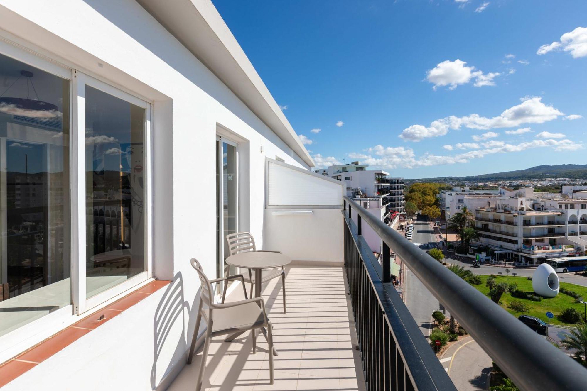 The Red Hotel - Adults Only Sant Antoni de Portmany Exterior foto